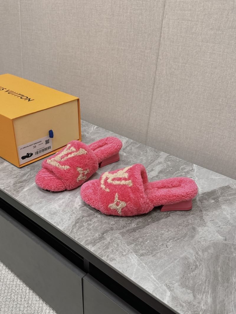 Louis Vuitton Slippers